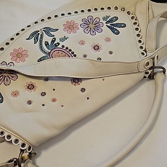 NWOT Isabella fiore leather embroidered bag - Picture 8 of 9